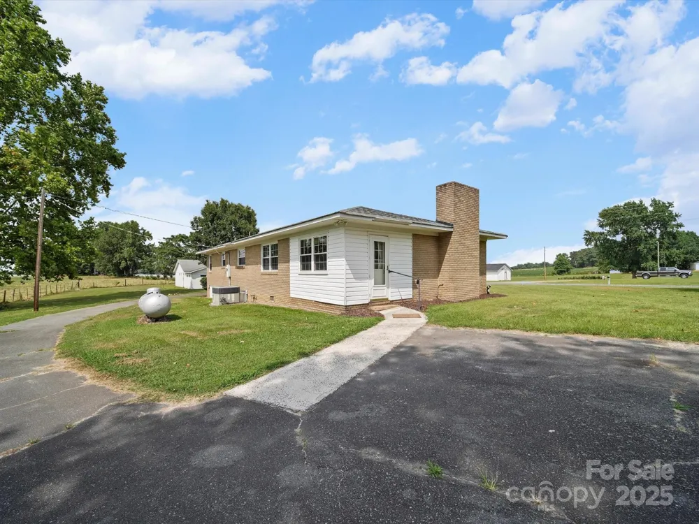 1497 White Store Road Pageland, SC 29728