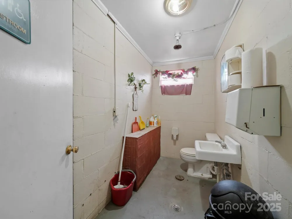 1497 White Store Road Pageland, SC 29728