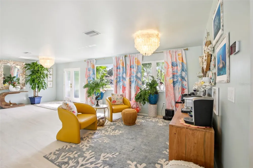 613 BUTTONWOOD DRIVE Longboat Key, FL 34228