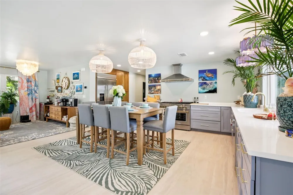 613 BUTTONWOOD DRIVE Longboat Key, FL 34228