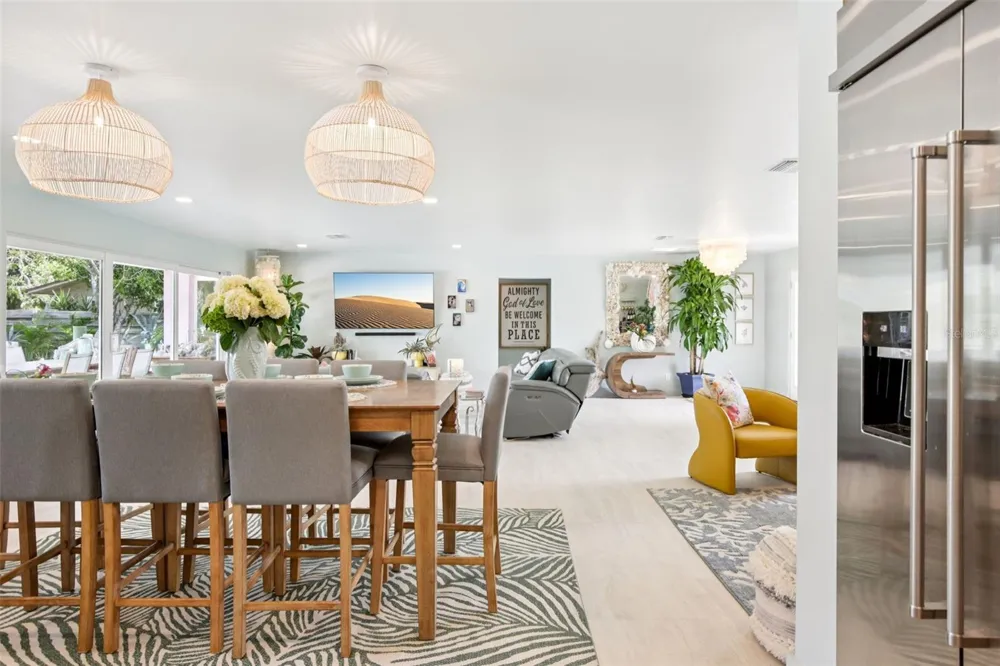 613 BUTTONWOOD DRIVE Longboat Key, FL 34228