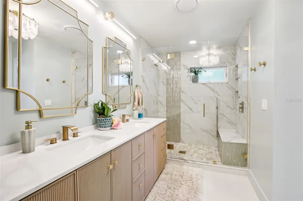 613 BUTTONWOOD DRIVE Longboat Key, FL 34228