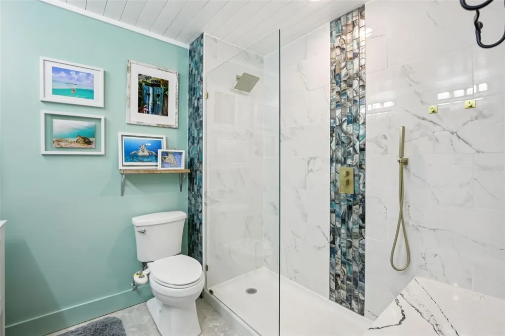 613 BUTTONWOOD DRIVE Longboat Key, FL 34228