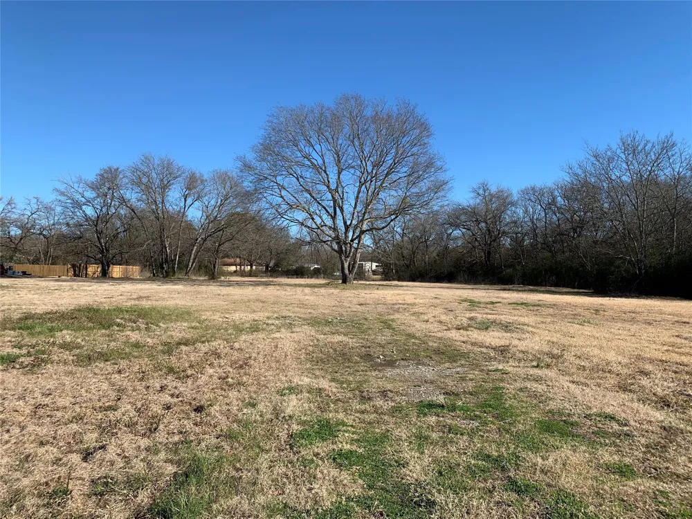 329 E Greenville Street Alba, TX 75410
