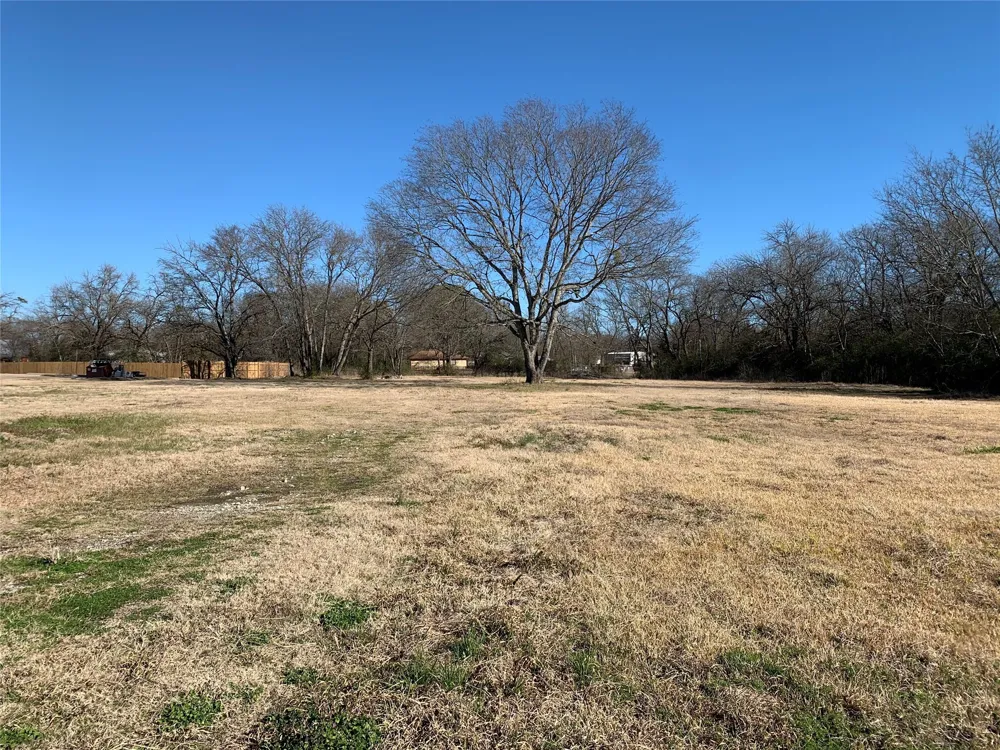 329 E Greenville Street Alba, TX 75410