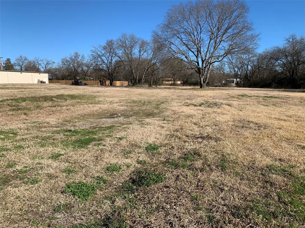 329 E Greenville Street Alba, TX 75410