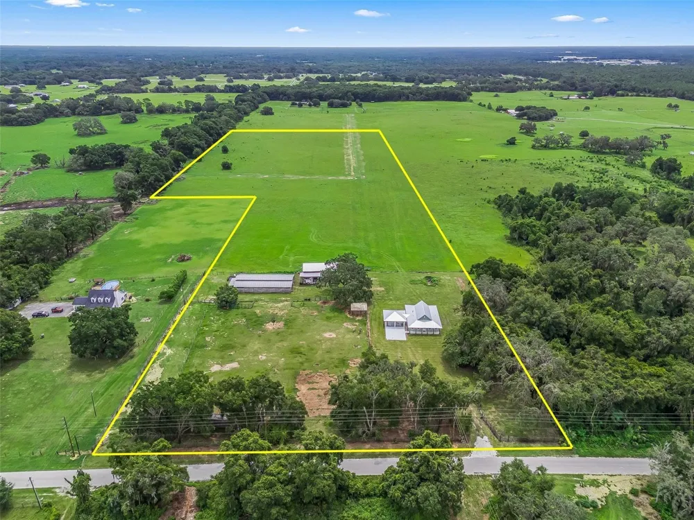 8567 CR 635 Bushnell, FL 33513