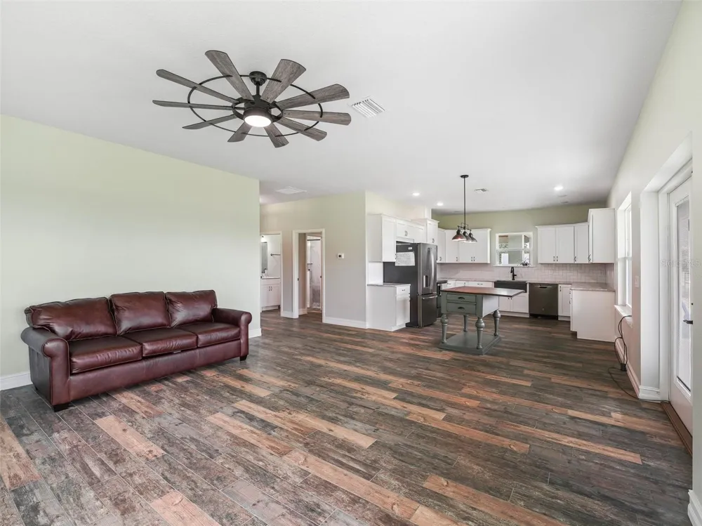 8567 CR 635 Bushnell, FL 33513