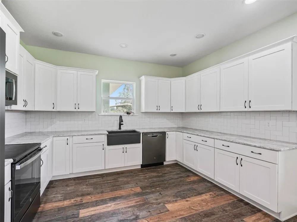 8567 CR 635 Bushnell, FL 33513