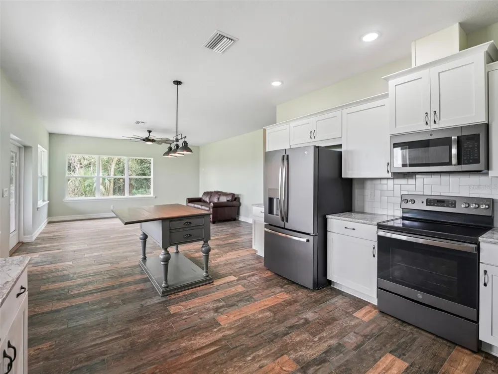 8567 CR 635 Bushnell, FL 33513