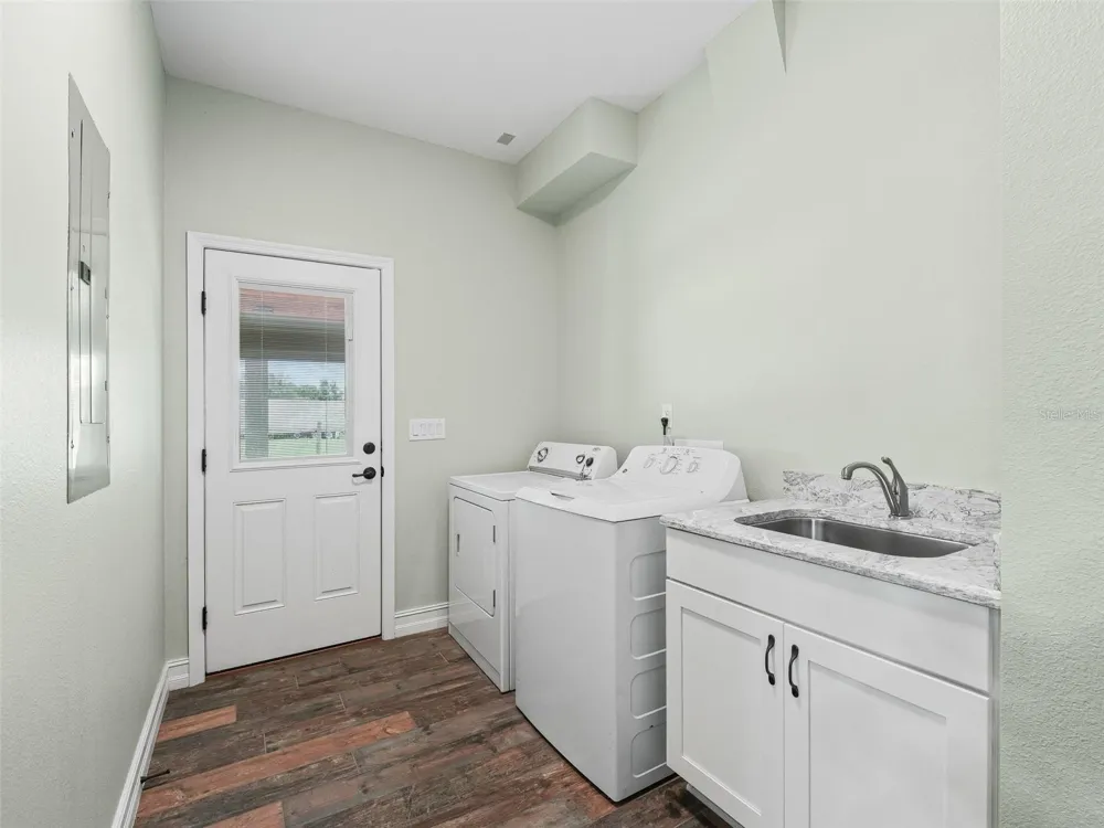 8567 CR 635 Bushnell, FL 33513