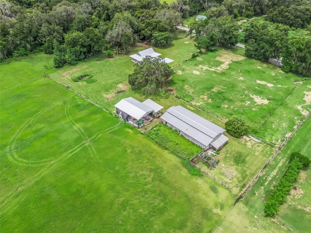 8567 CR 635 Bushnell, FL 33513