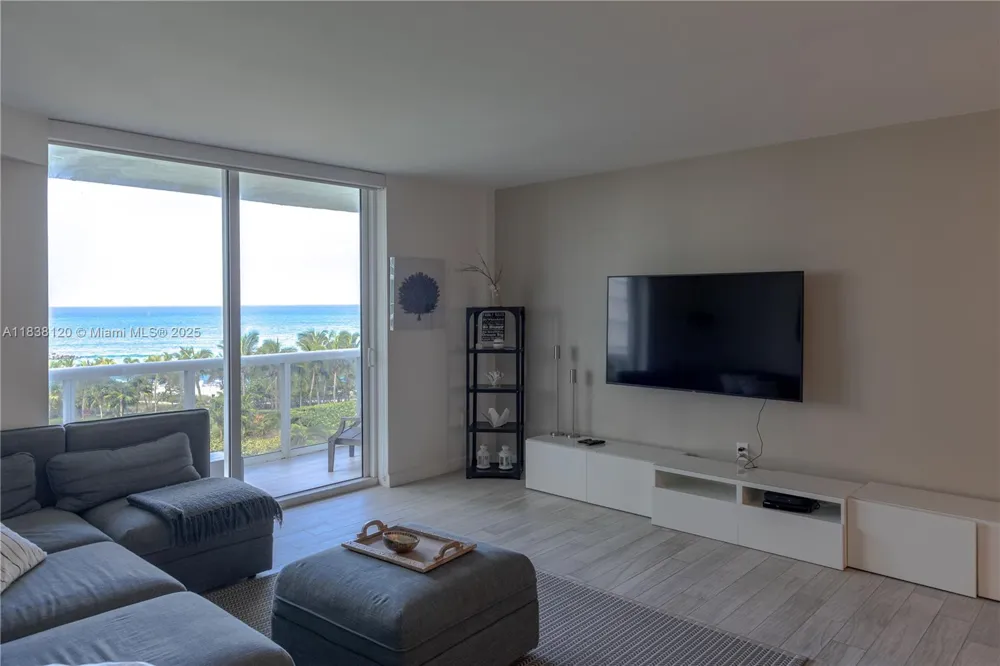 10275 Collins Ave #634 Bal Harbour, FL 33154