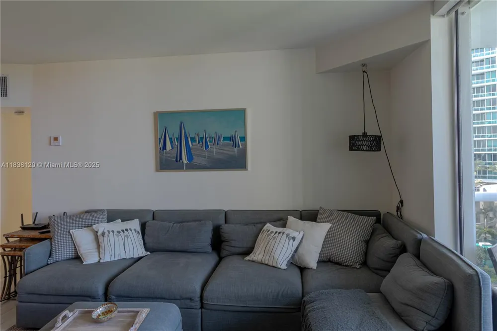 10275 Collins Ave #634 Bal Harbour, FL 33154