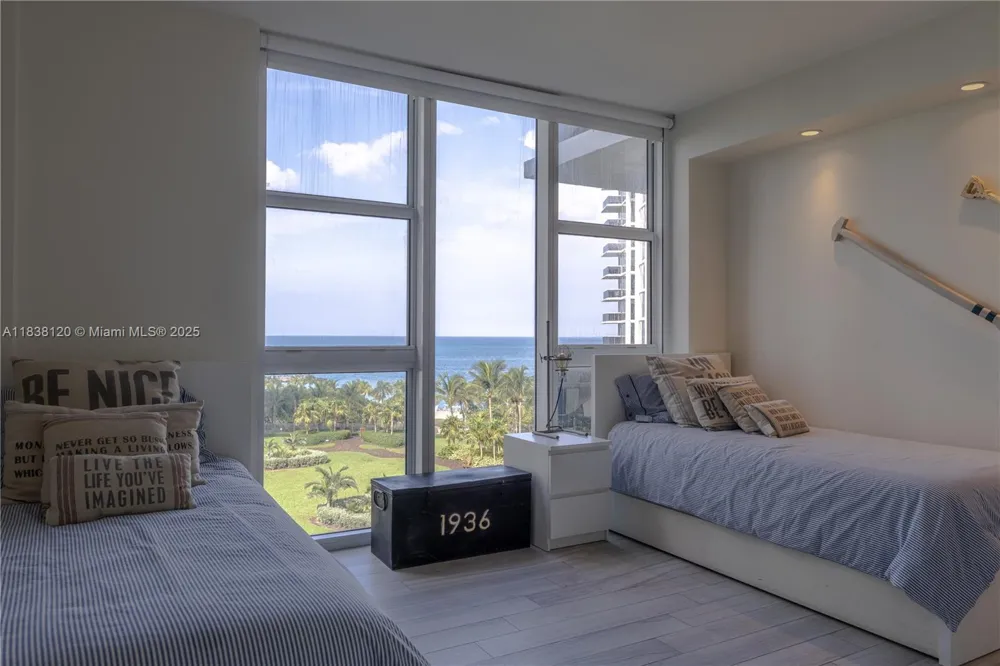 10275 Collins Ave #634 Bal Harbour, FL 33154