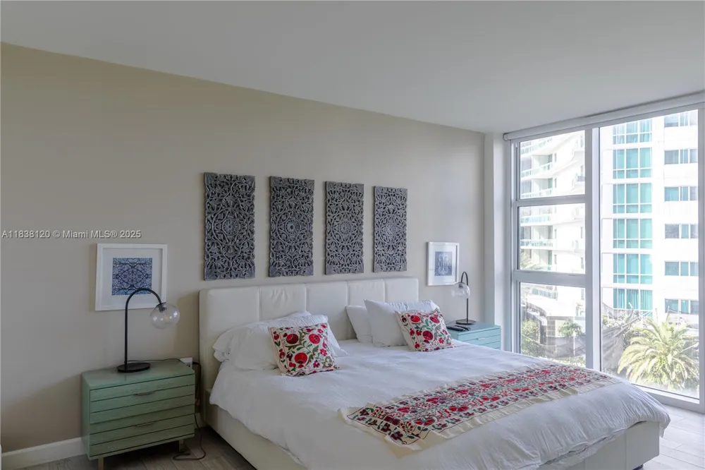 10275 Collins Ave #634 Bal Harbour, FL 33154