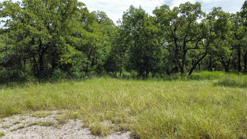 Comewell Court Runaway Bay, TX 76426