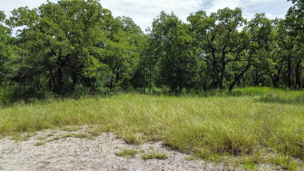 Comewell Court Runaway Bay, TX 76426