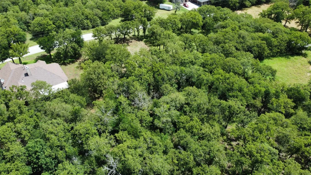 Comewell Court Runaway Bay, TX 76426