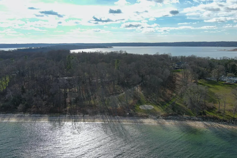 145 Centre Island Road Centre Island, NY 11771