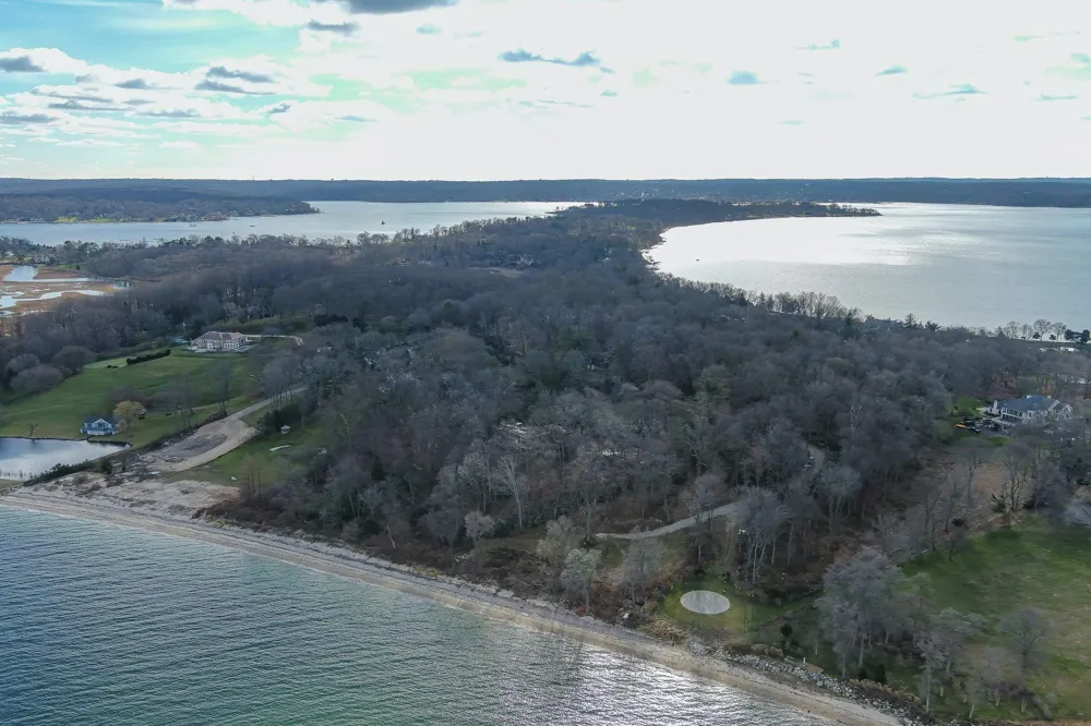 145 Centre Island Road Centre Island, NY 11771