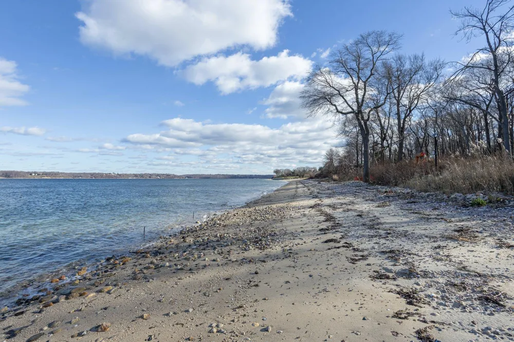 145 Centre Island Road Centre Island, NY 11771