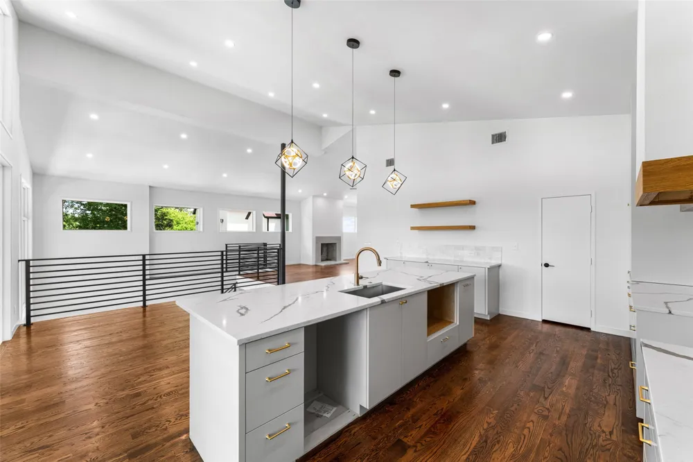 3110 W Jefferson Boulevard Dallas, TX 75211