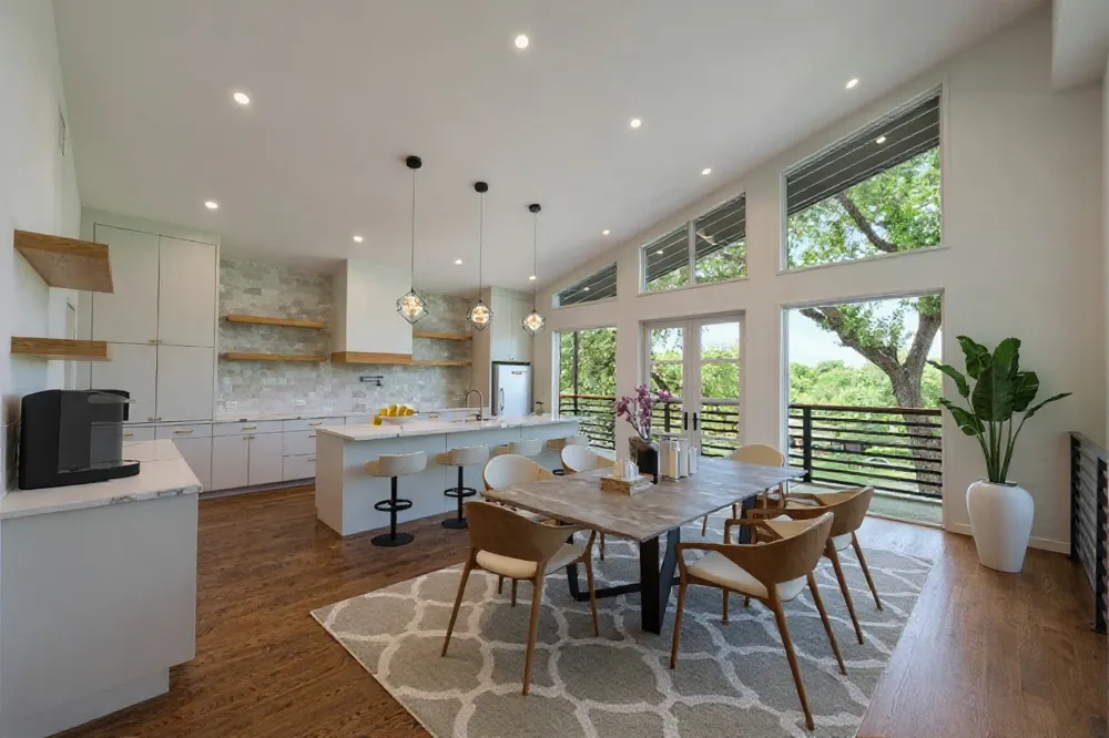 3110 W Jefferson Boulevard Dallas, TX 75211