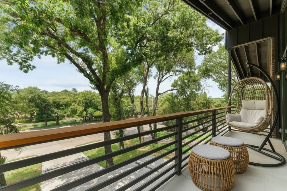 3110 W Jefferson Boulevard Dallas, TX 75211