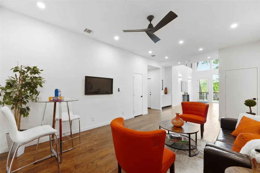 3110 W Jefferson Boulevard Dallas, TX 75211