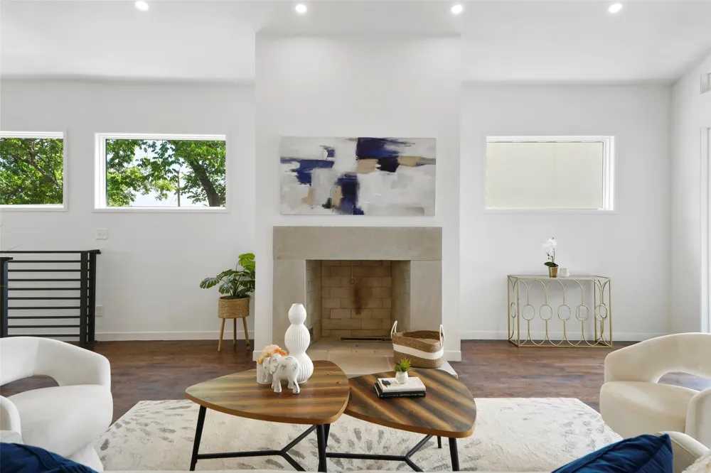3110 W Jefferson Boulevard Dallas, TX 75211