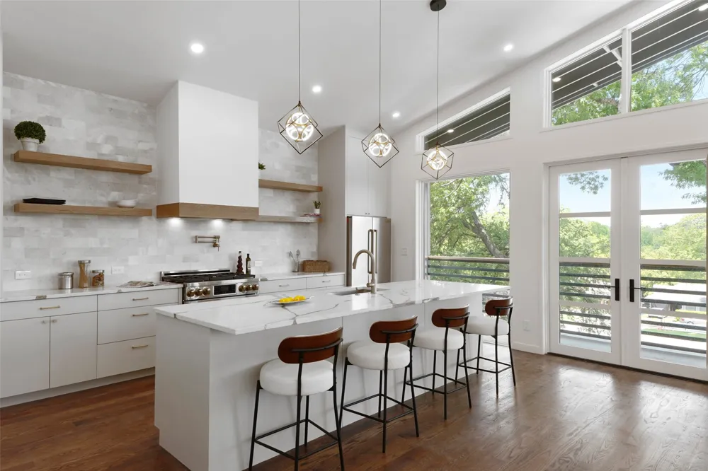 3110 W Jefferson Boulevard Dallas, TX 75211