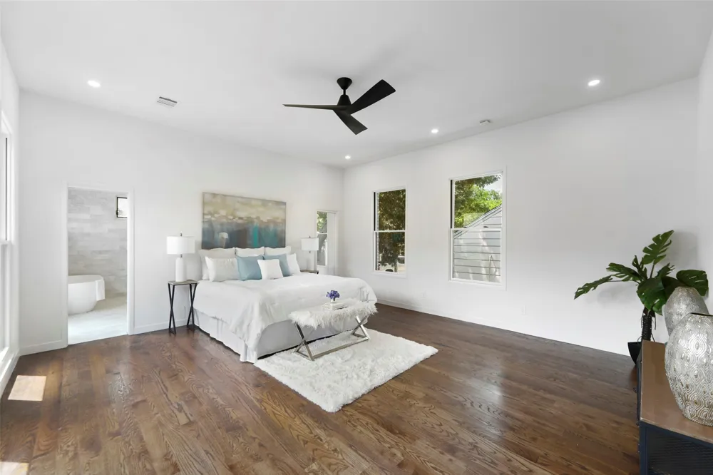 3110 W Jefferson Boulevard Dallas, TX 75211