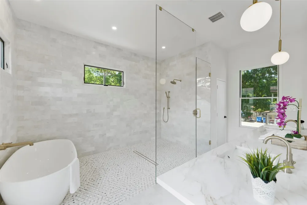 3110 W Jefferson Boulevard Dallas, TX 75211