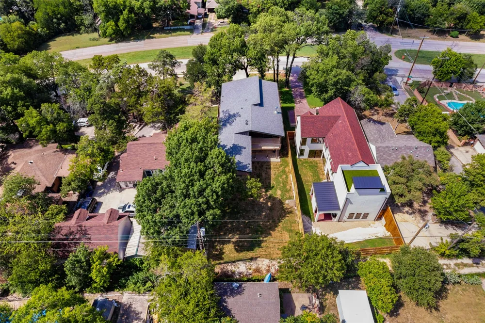 3110 W Jefferson Boulevard Dallas, TX 75211