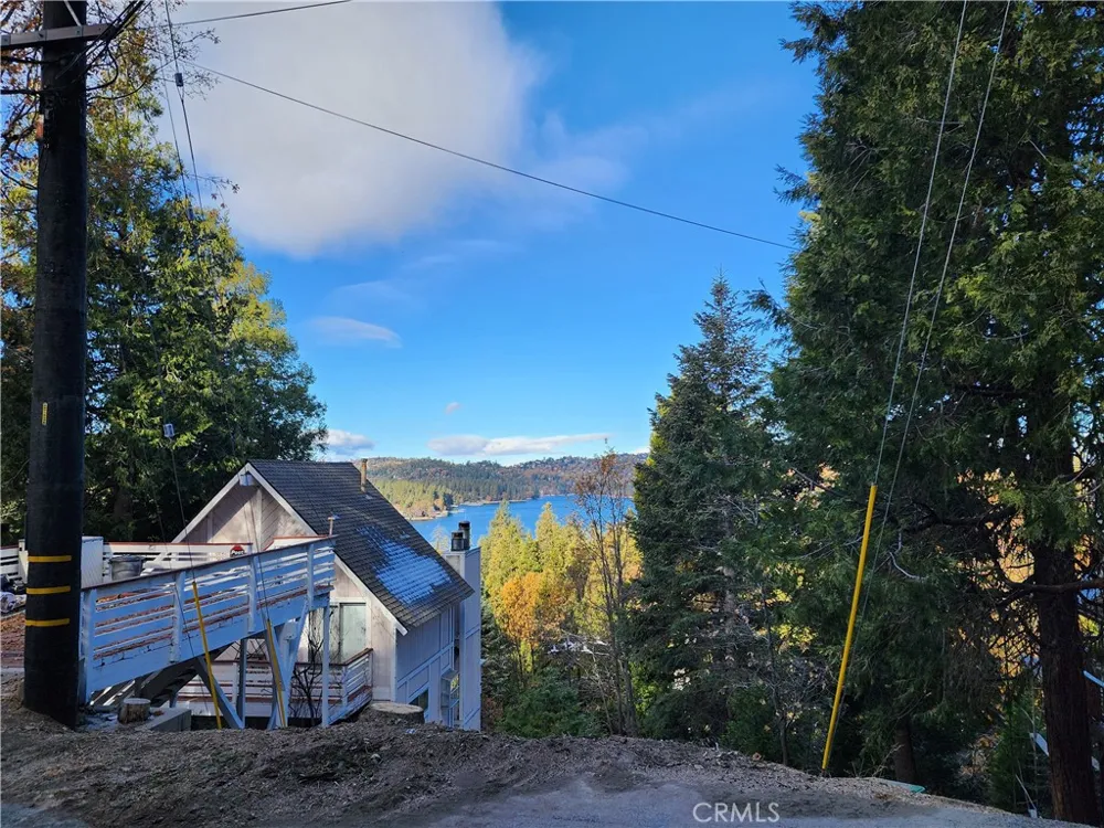 104 Fremont Road Lake Arrowhead, CA 92352