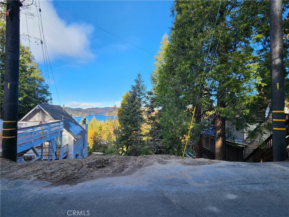 104 Fremont Road Lake Arrowhead, CA 92352