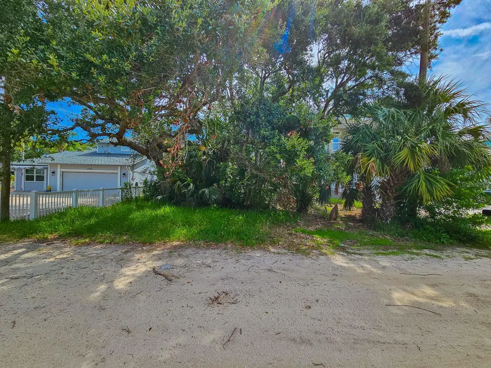 2721 S JOHN BULL STREET Flagler Beach, FL 32136