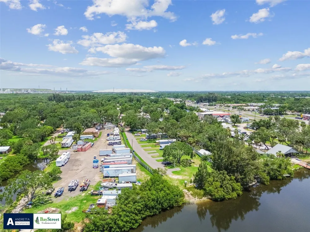 11224 RESTWOOD DRIVE Gibsonton, FL 33534