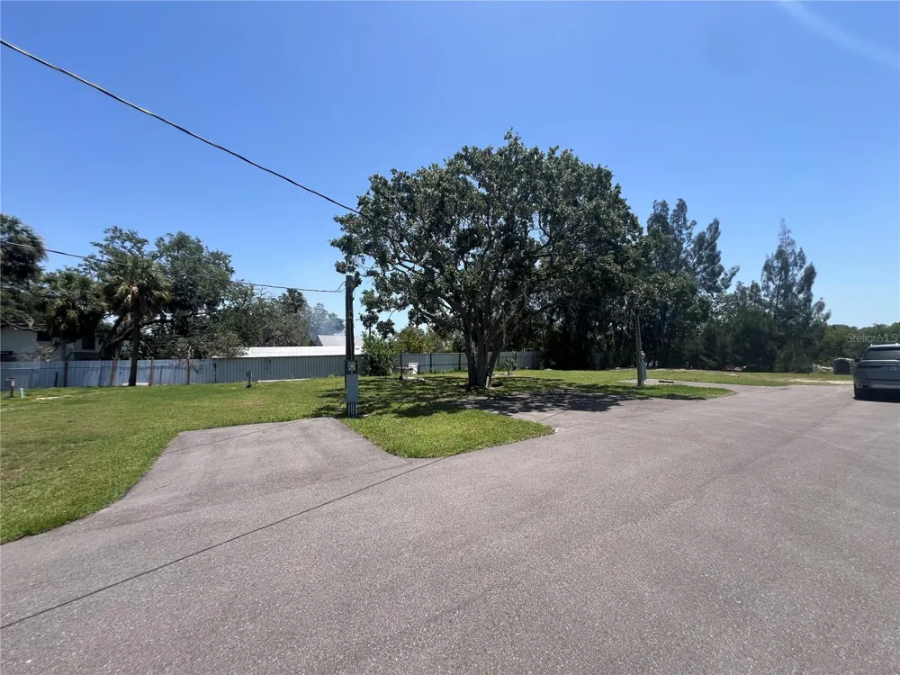 11224 RESTWOOD DRIVE Gibsonton, FL 33534