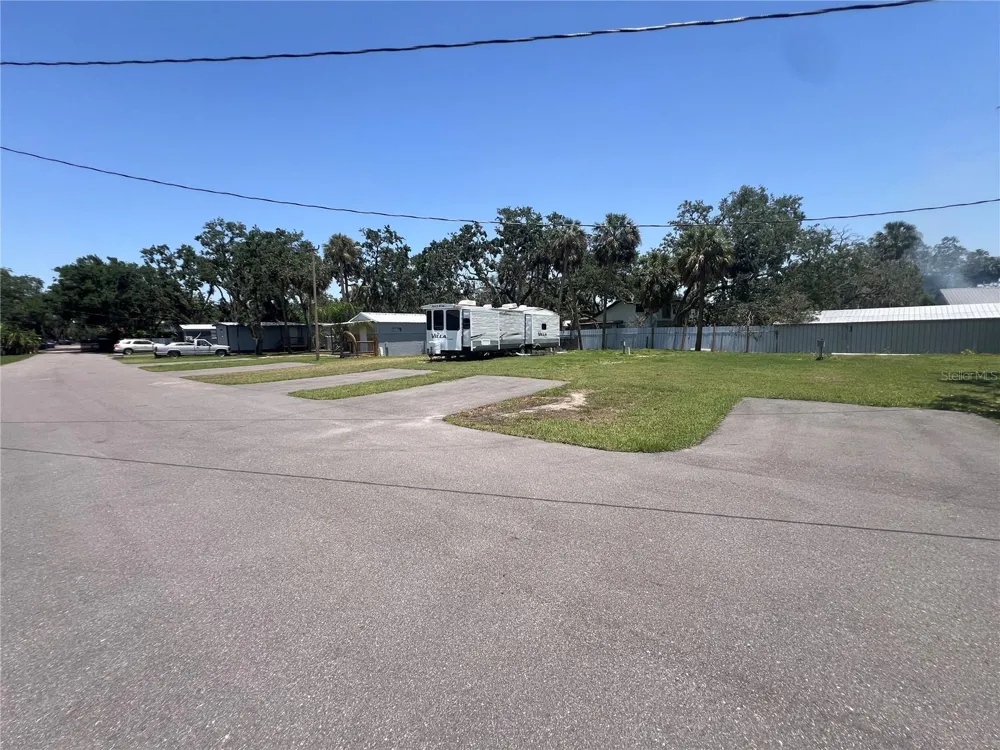 11224 RESTWOOD DRIVE Gibsonton, FL 33534