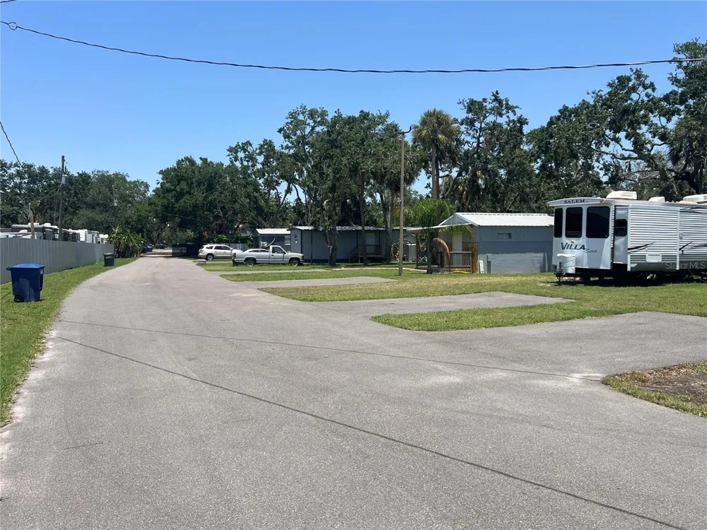 11224 RESTWOOD DRIVE Gibsonton, FL 33534