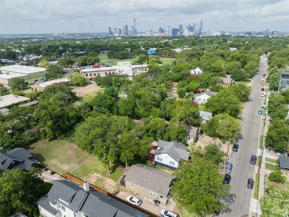 2817 E 22nd Street Austin, TX 78722