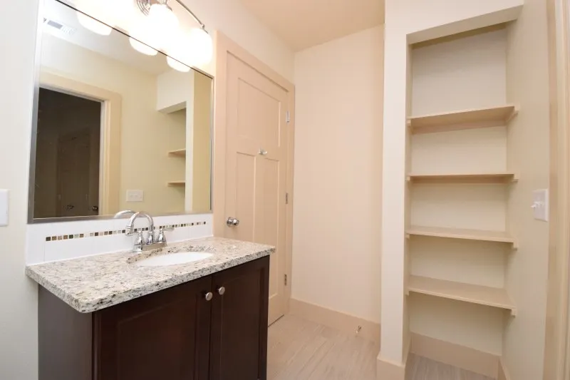 2817 E 22nd Street Austin, TX 78722