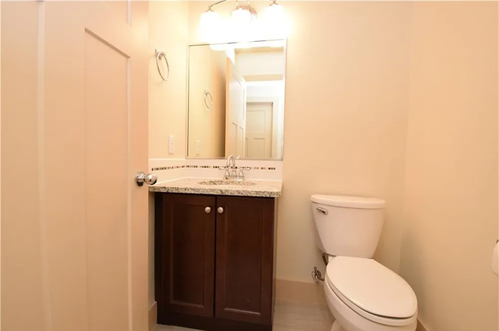 2817 E 22nd Street Austin, TX 78722