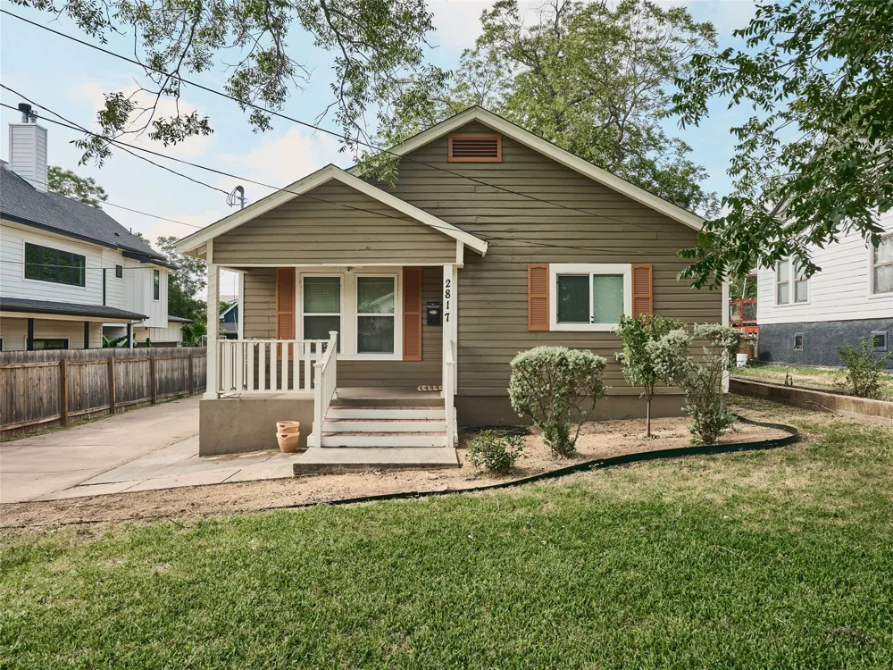 2817 E 22nd Street Austin, TX 78722