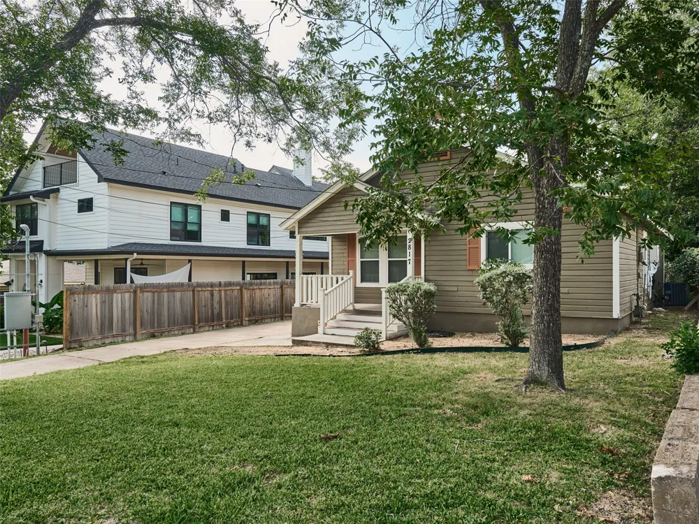 2817 E 22nd Street Austin, TX 78722