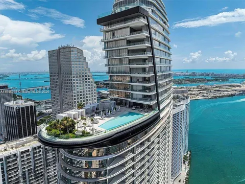 300 Biscayne Blvd way #4707