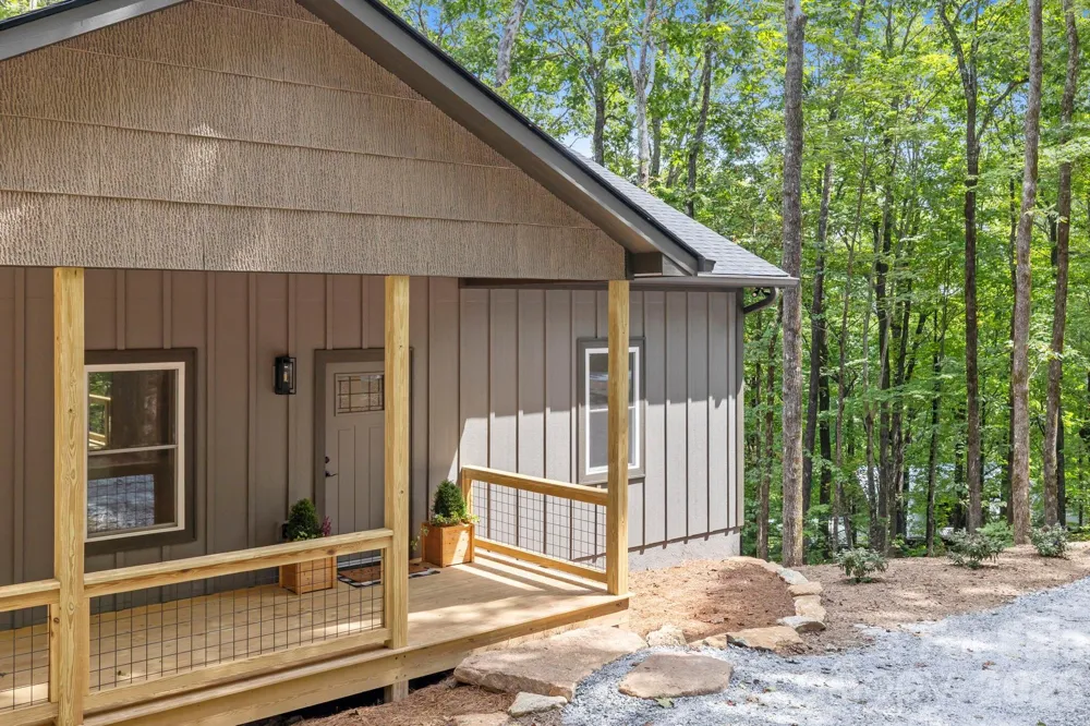 939 Rocky Mountain Road Lake Toxaway, NC 28747