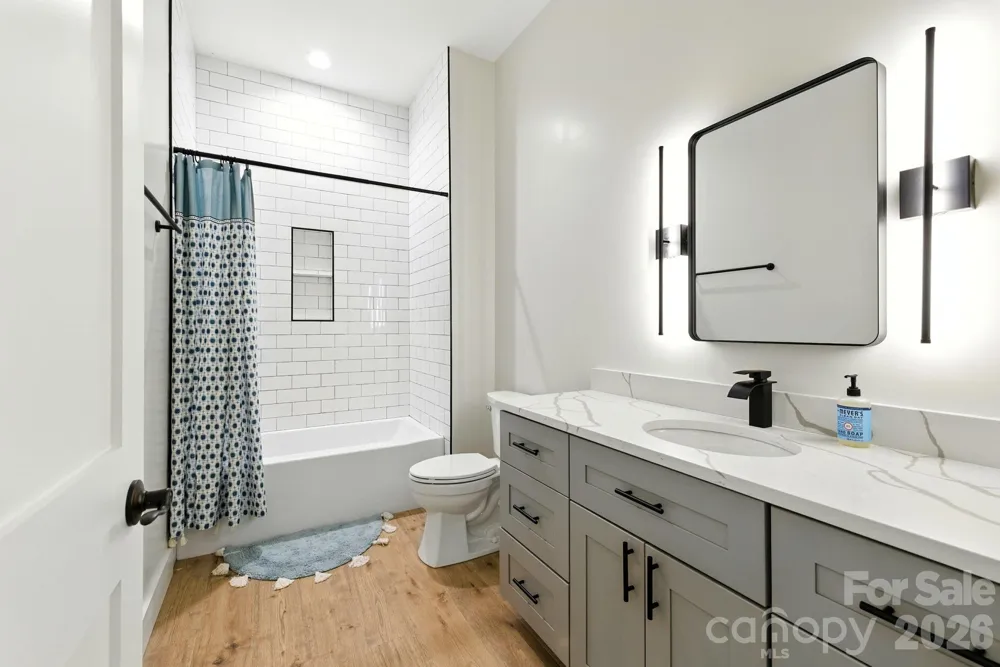 939 Rocky Mountain Road Lake Toxaway, NC 28747